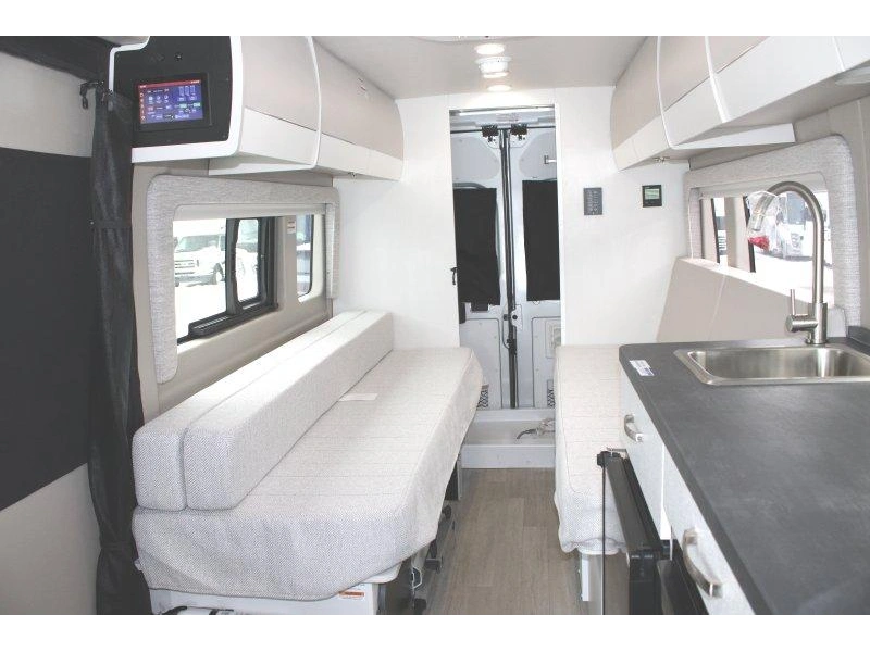 Entegra Coach Ethos 20t 2026 alt