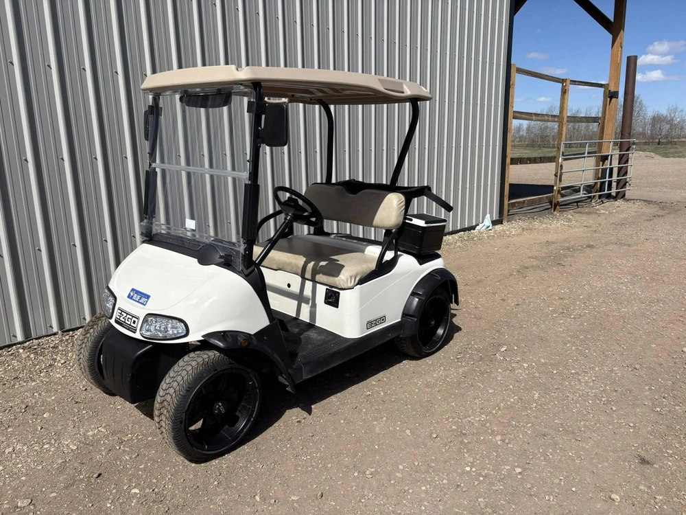 2016 E-z-go Rxv alt