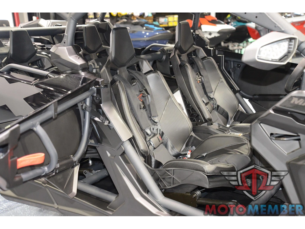 2026 Can-am Maverick X3 Max X Rs Turbo Rr Triple Black_10.25 In Infotainment alt