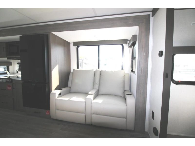 2026 Grand Design Transcend 25mlx alt