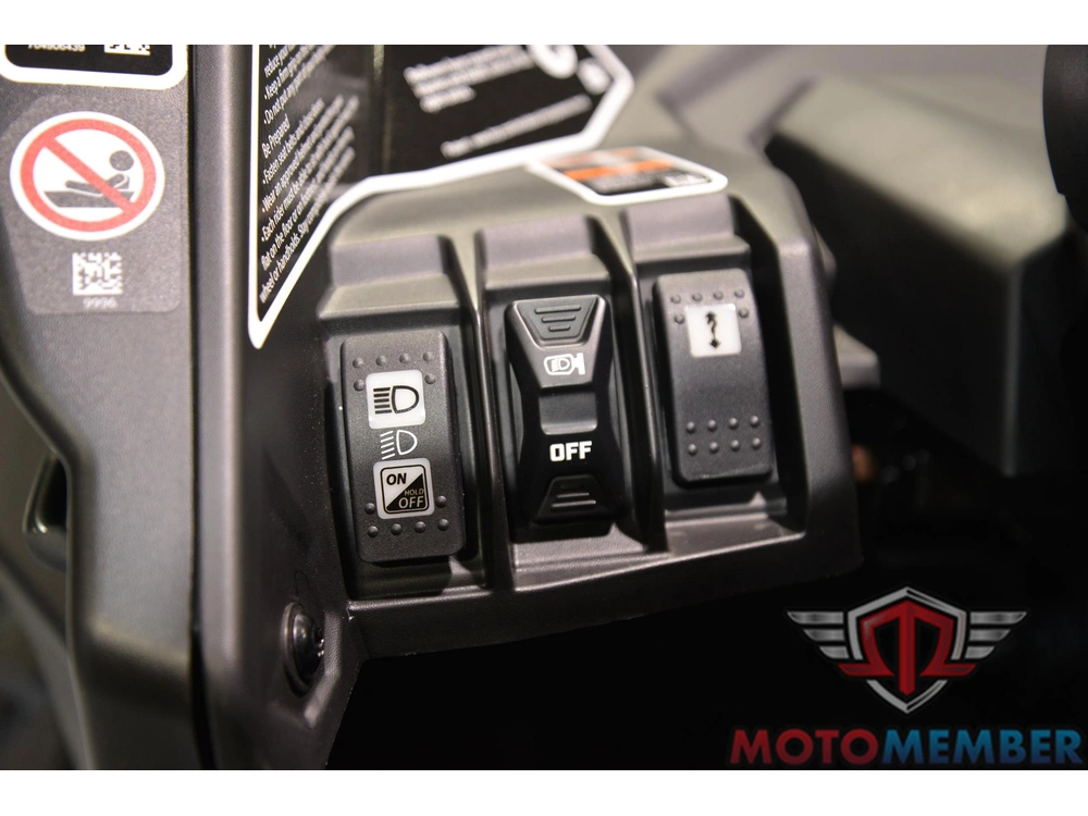 2026 Can-am Maverick X3 Max X Rs Turbo Rr Triple Black_10.25 In Infotainment alt