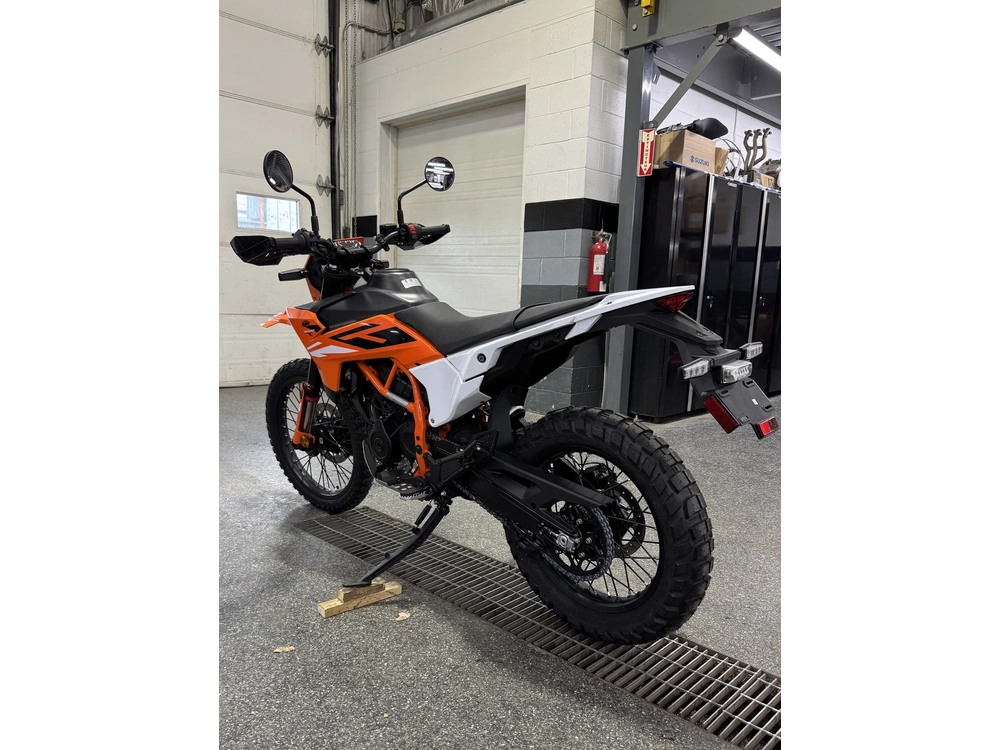 2026 Ktm 390 Enduro R alt