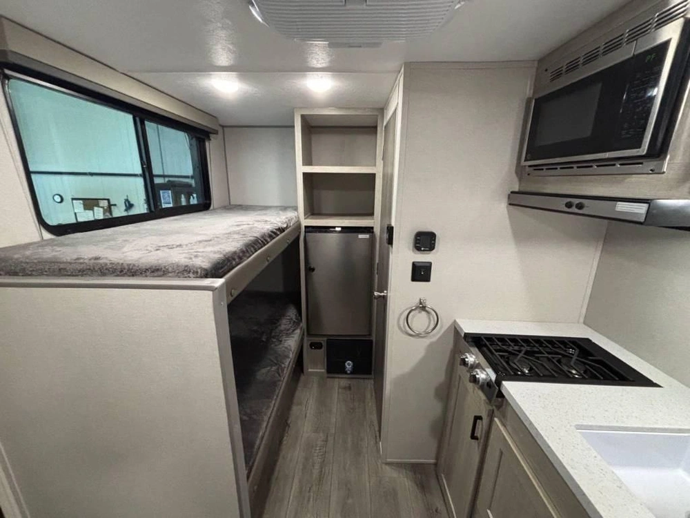 Coachmen Catalina 134bhx 2026 alt