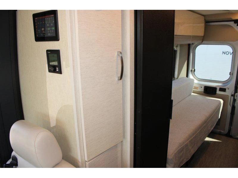 Entegra Coach Ethos 20d 2023 alt