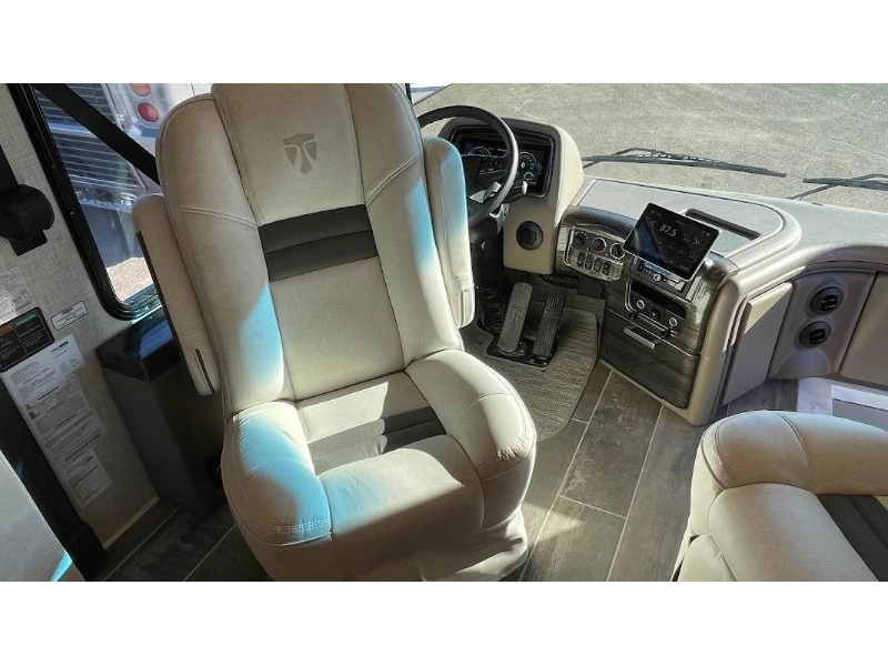 Thor Motor Coach Aria 3401 2023 alt