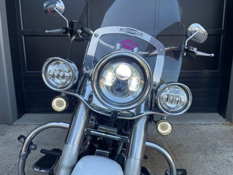 2008 Harley-davidson Touring Flstn - Softail™ Deluxe alt