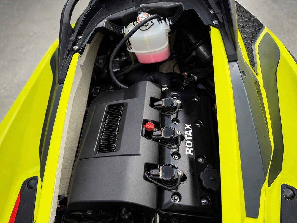 2019 Sea-doo Rxp-x alt