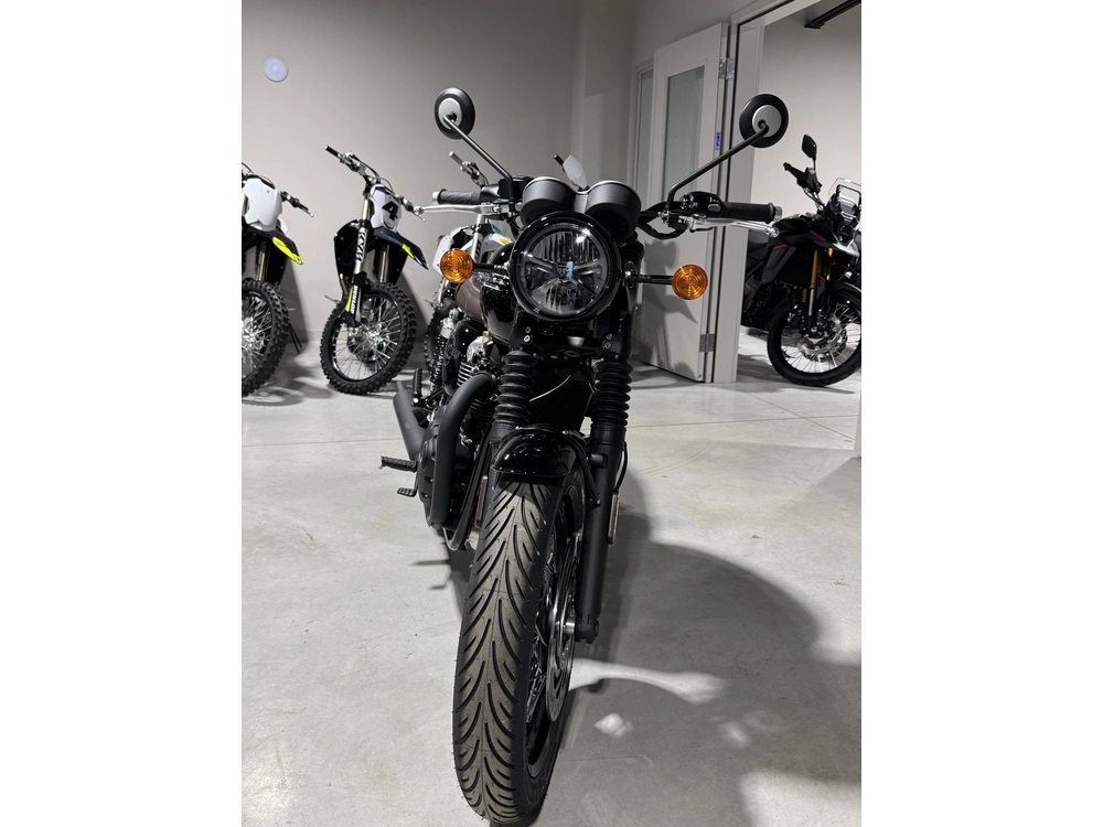 Triumph Bonneville T120 Noir 2026 alt
