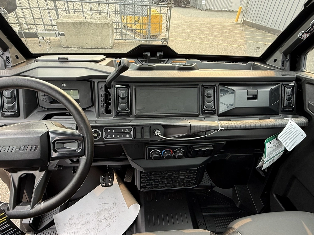 2026 Can-am Defender Xt Cab Hd11 alt