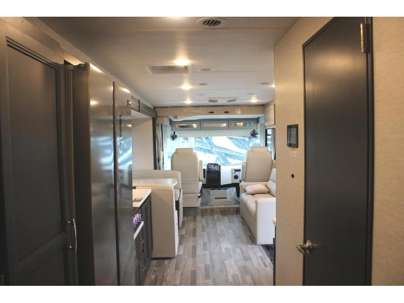 2025 Thor Motor Coach Indigo Dd35 alt