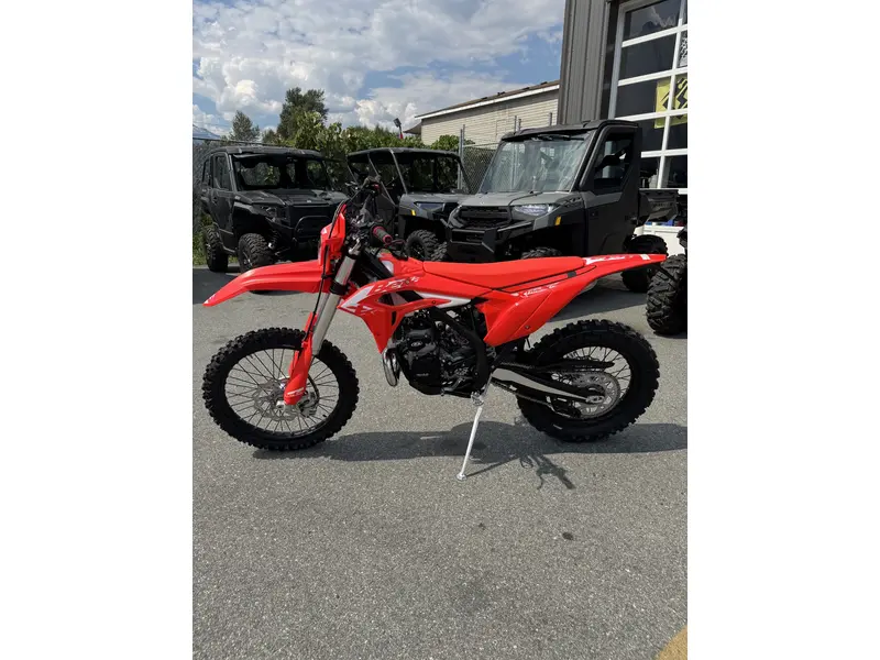 Beta Xtrainer 300 *$94 Bi-Weekly* 2027