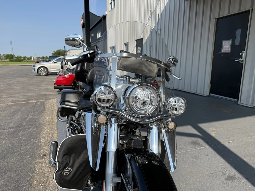 2022 Harley-davidson Flhcs-heritage Classic 114 alt