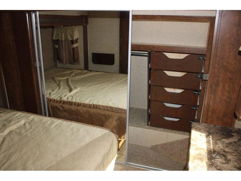 Coachmen Chaparral D348bhs 2014 alt