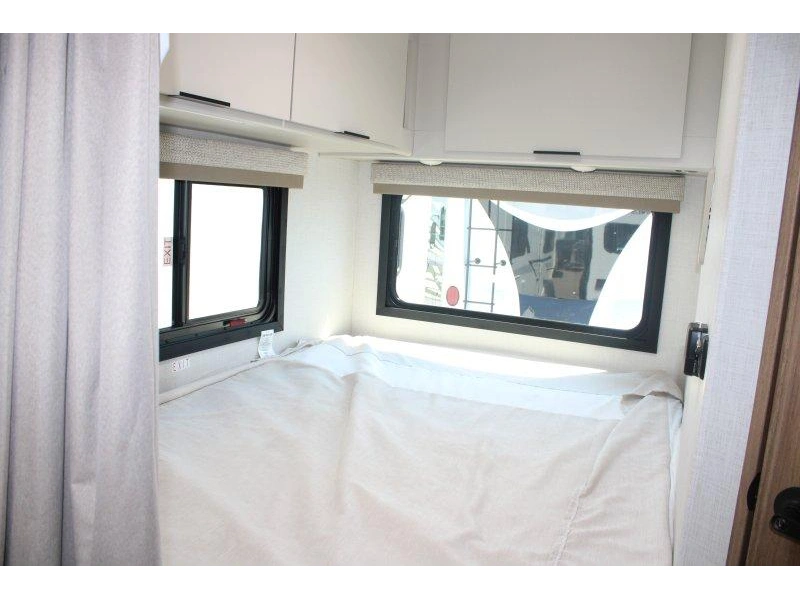 Thor Motor Coach Four Winds 21z.gm 2027 alt