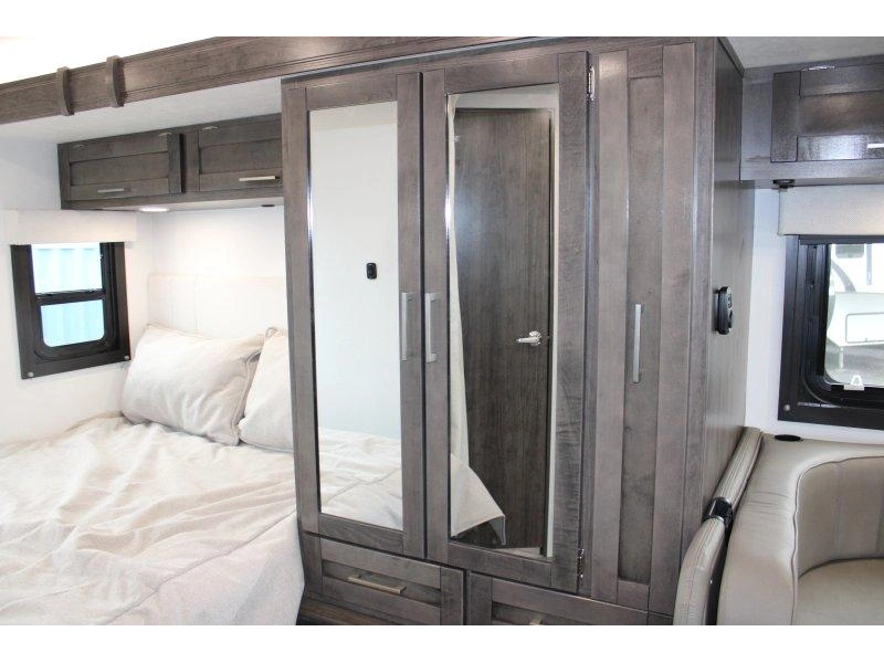 2026 Jayco Melbourne 24l alt