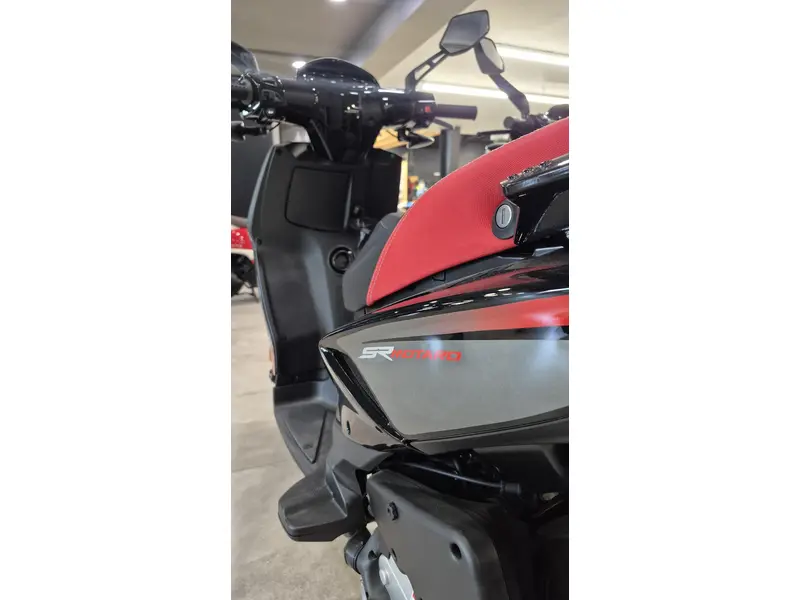 Aprilia SR MT 50 2026