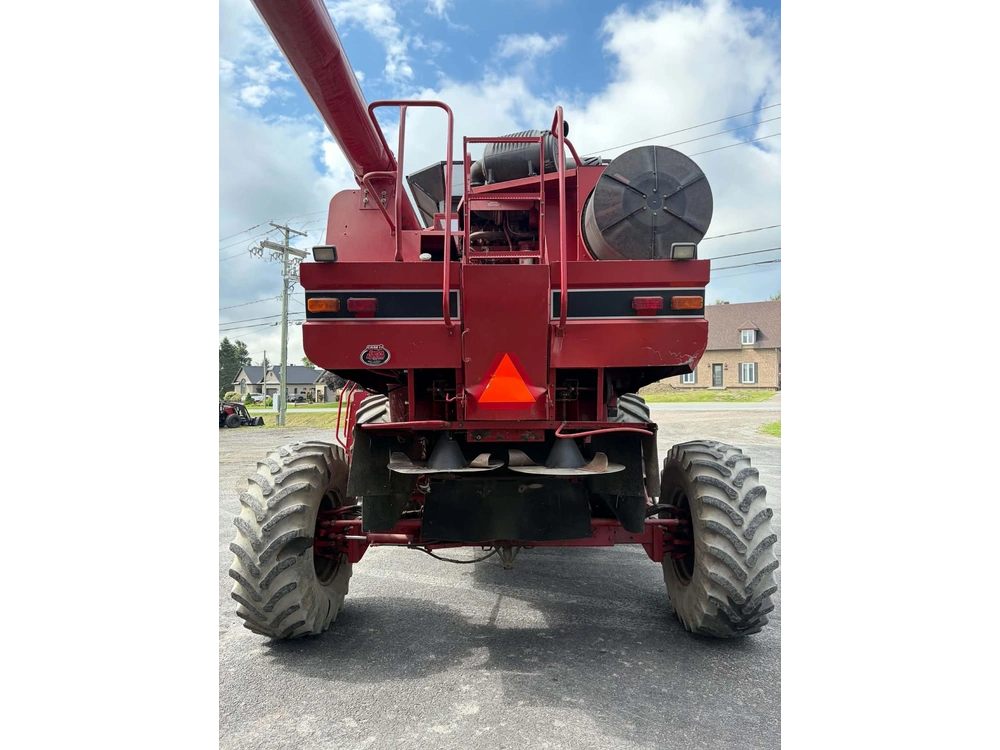 Case 2366 Axial-flow 2000 alt