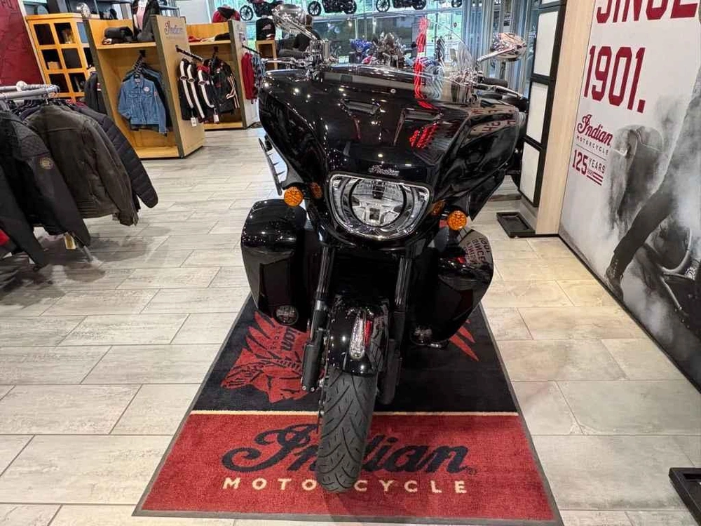 2025 Indian Motorcycle Roadmaster Powerplus Limited With 112ci + Rider Assist Package alt