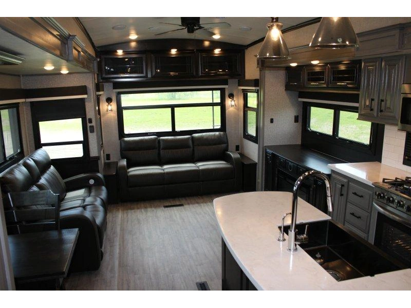 Jayco Pinnacle 36kpts 2022 alt