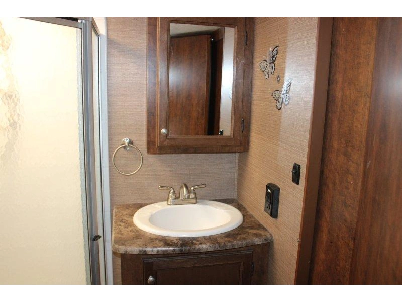 Coachmen Chaparral D348bhs 2014 alt