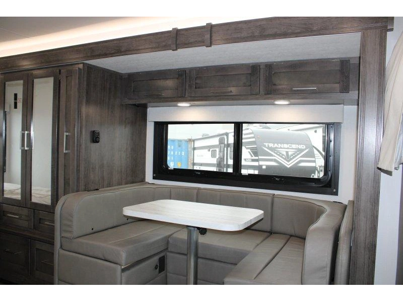 2026 Jayco Melbourne 24l alt