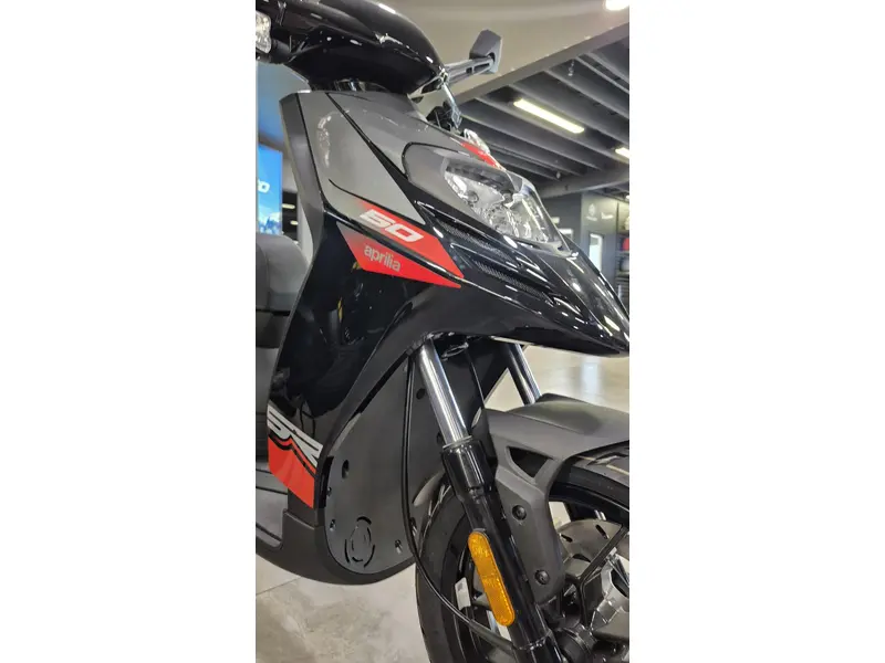 Aprilia SR MT 50 2026