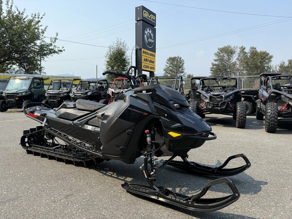 2026 Ski-doo Summit X W/ Expert Pkg 154 alt