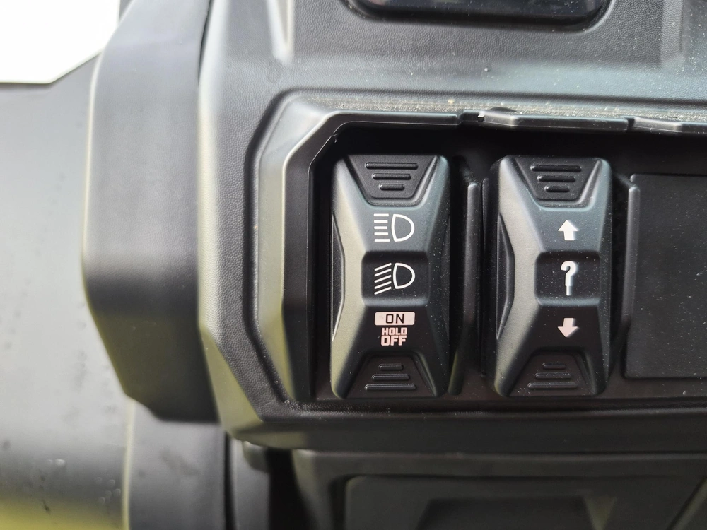 2026 Can-am Defender Limited Cab Hd11 alt