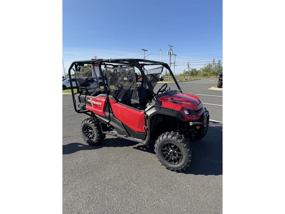 Honda Pioneer 1000 5p Deluxe 2025 alt