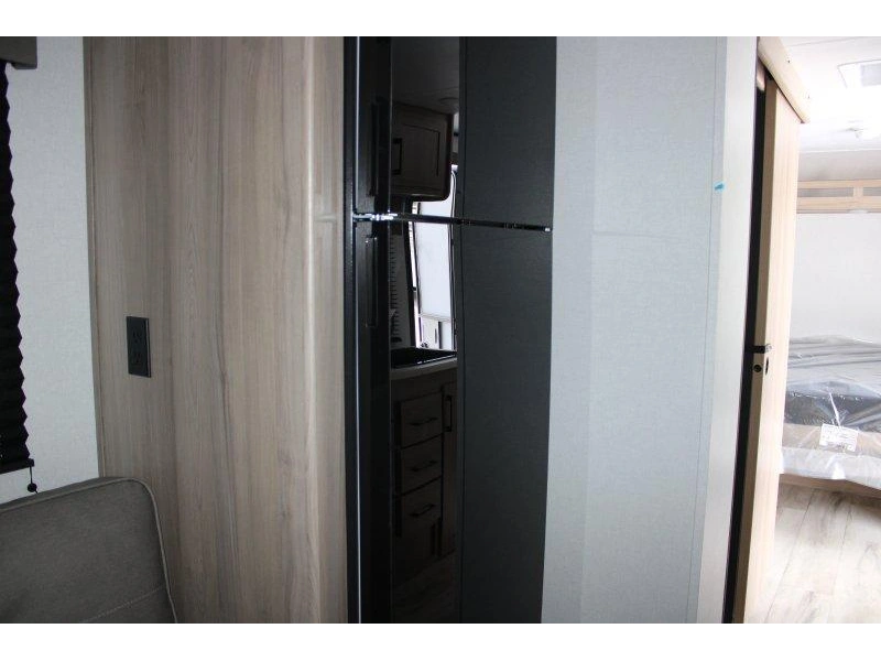 Keystone Rv Coleman 19r 2026 alt