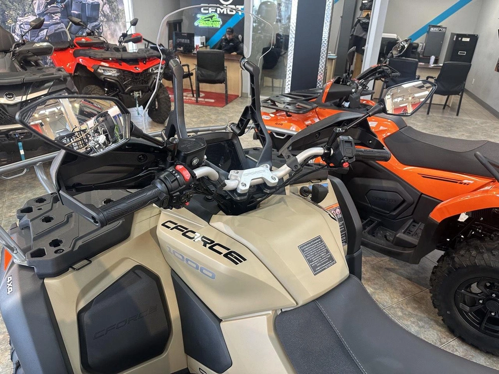 2026 Cfmoto Cforce 1000 Overland alt