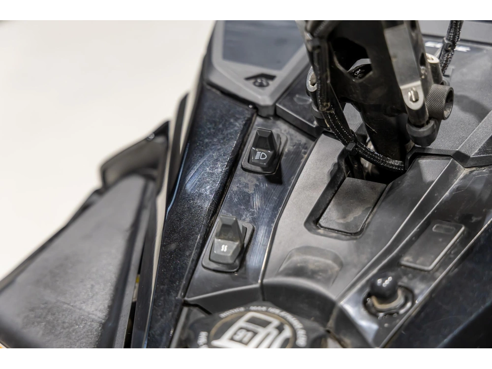 2026 Ski-doo Summit Edge 165 Turbo Cjtc alt