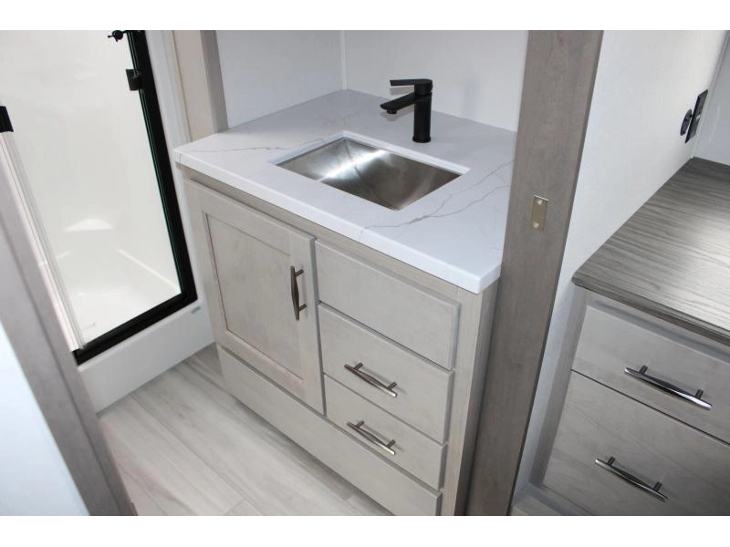 Grand Design Influence 3203gk 2025 alt