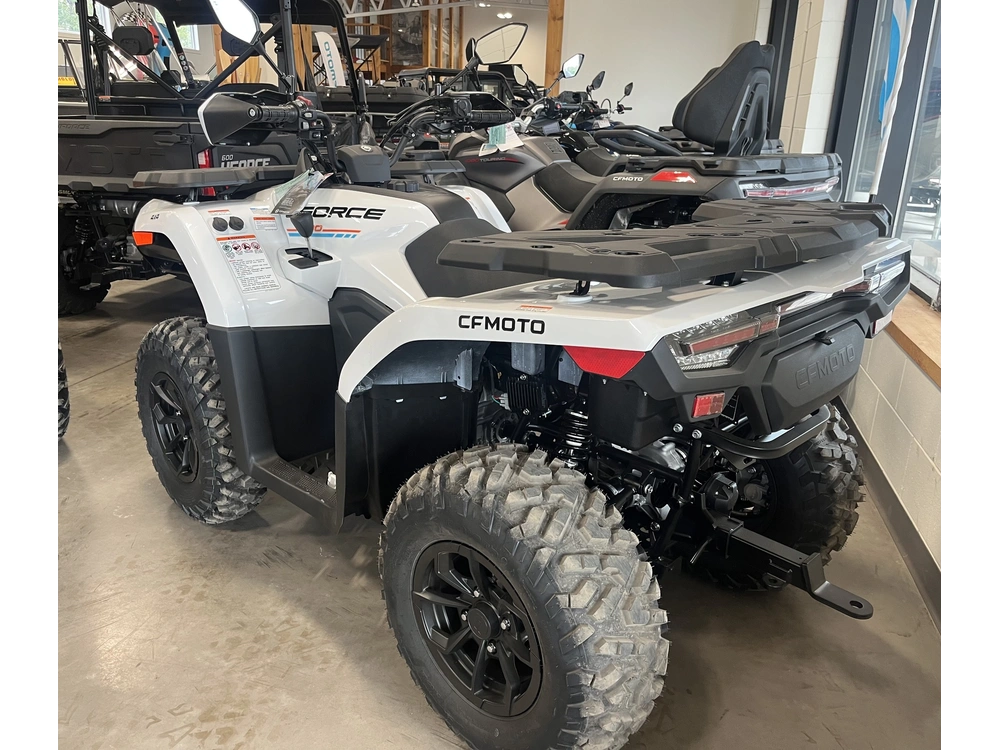 2026 Cfmoto Cforce 500 alt
