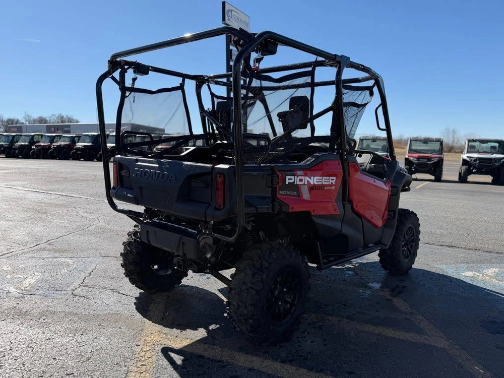 2025 Honda Pioneer 1000-5 Deluxe