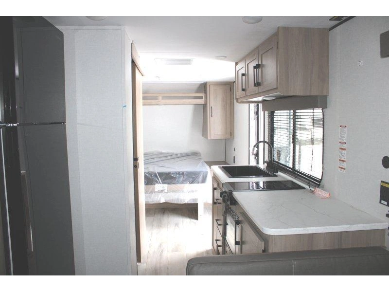 Keystone Rv Coleman 19r 2026 alt