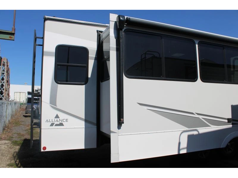 Alliance Avenue 332rl 2025 alt