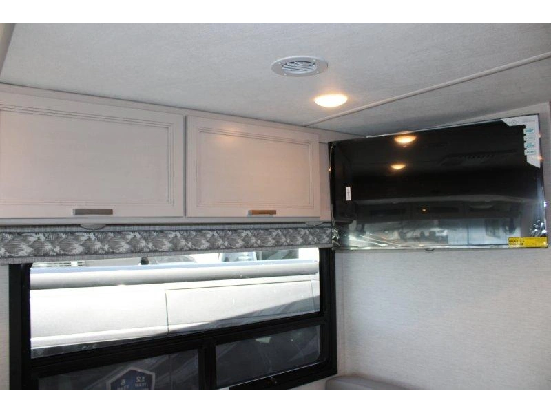 Thor Motor Coach Indigo Mm30 2026 alt