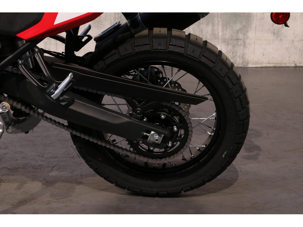 Yamaha Tenere 700 World Raid 2026 alt