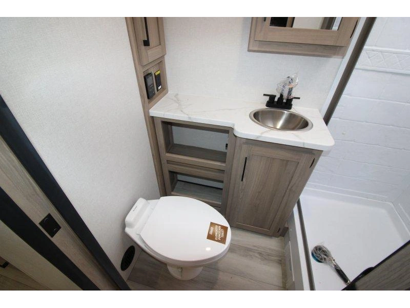 Keystone Rv Coleman 2115rk 2026 alt