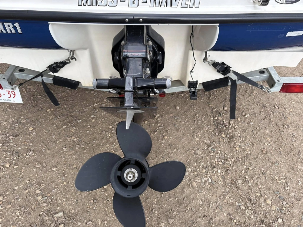 2010 Bayliner Br175 alt