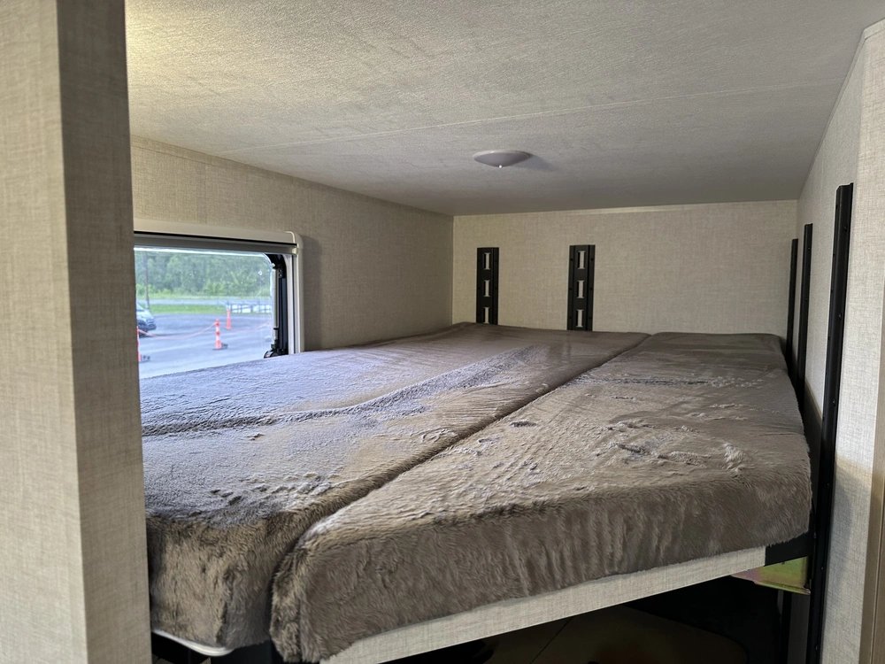 Ember Rv Overland 190msl 2027 alt