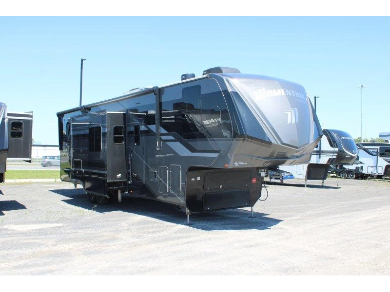 Grand Design Momentum 344m 2026 alt