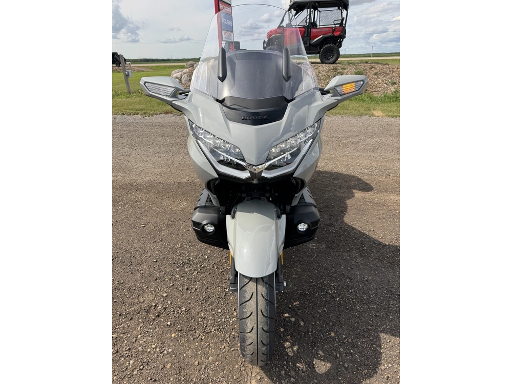2026 Honda Gold Wing Tour alt