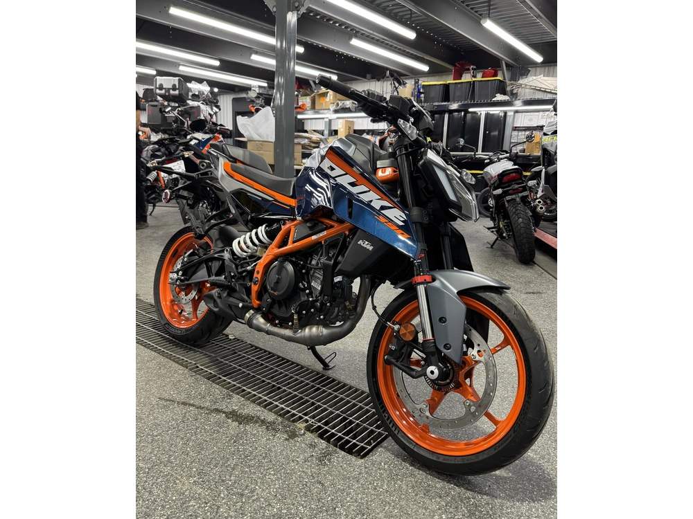2025 Ktm 390 Duke alt