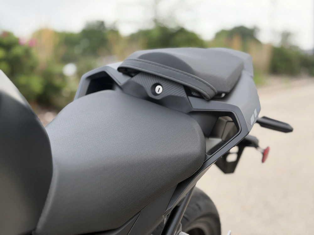 2026 Honda Cb750 Hornet E-clutch alt