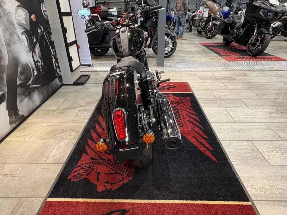Indian Motorcycle Scout Sixty Classic Limited 2025 alt