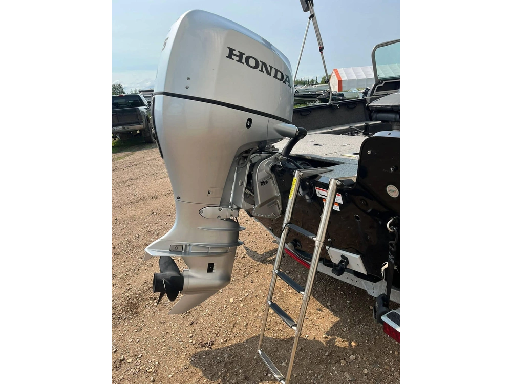 2018 Lund Boat Co 1775 Impact alt