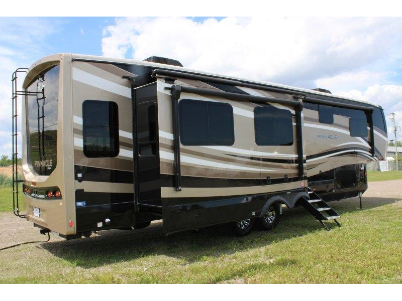 Jayco Pinnacle 36kpts 2022 alt