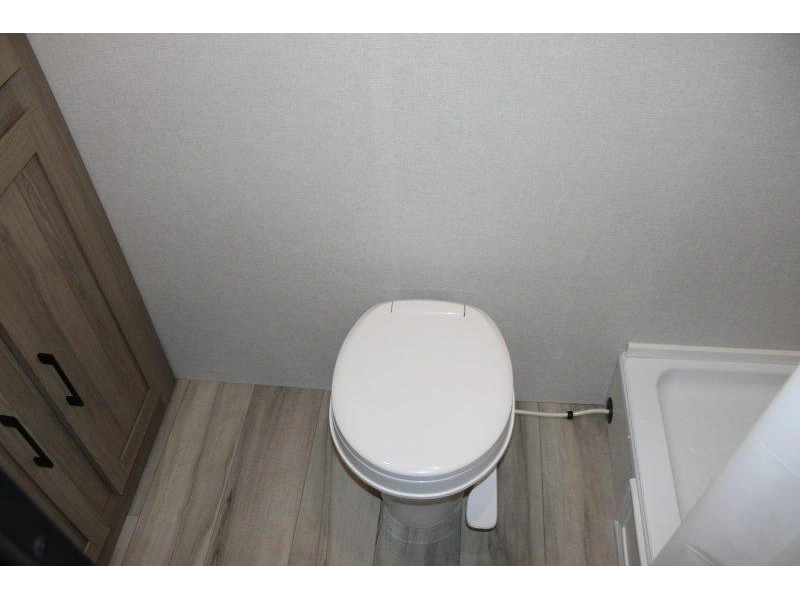 Keystone Rv Coleman 17r 2026 alt